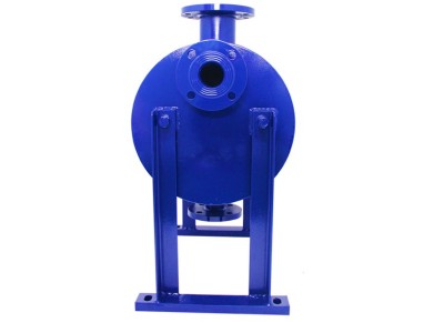 如何通過調節水流量來降低換熱器溫度？