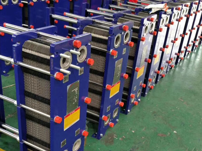 更衛(wèi)生的果汁加工，交給瑞普特超潔凈不銹鋼果汁板式換熱器