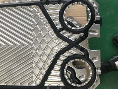 工業板式換熱器膠條發生溶脹，這兩個原因是問題所在